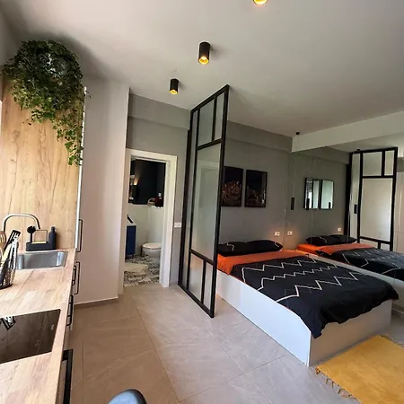 Studio- Romanianathenaeum& Royalpalace Apartment *