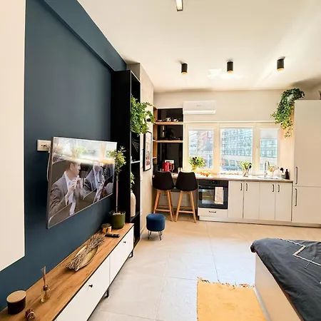 Studio- Romanianathenaeum& Royalpalace Apartment Bucharest