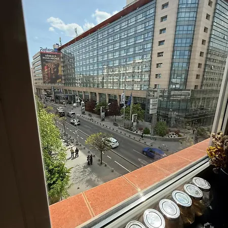 Studio- Romanianathenaeum& Royalpalace Apartment *